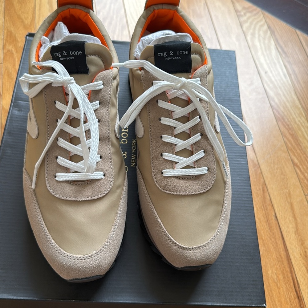 Rag & Bone Retro Runner Bomber color Incense (tan/beige) size 10. NWT - Picture 4 of 7